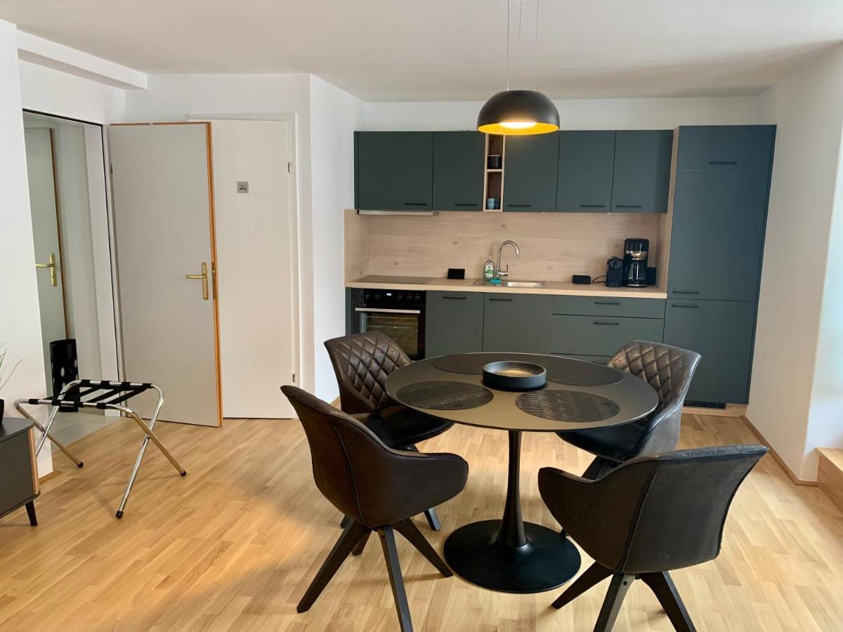 Air-Conditioned, Quiet Apartment With A Terrace In Center Of St Poelten - Smart Tv Sankt Polten Bagian luar foto