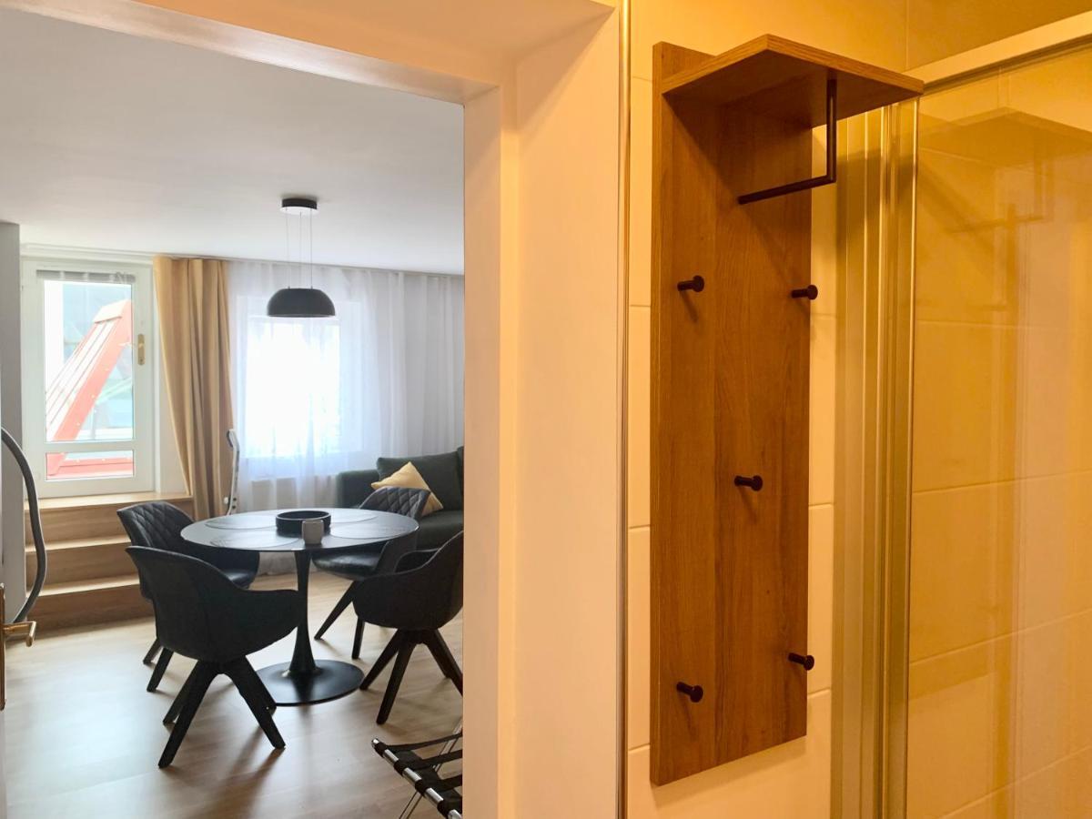 Air-Conditioned, Quiet Apartment With A Terrace In Center Of St Poelten - Smart Tv Sankt Polten Bagian luar foto